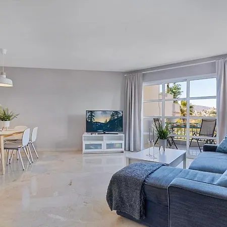 Luxury Apt. Mijas Golf - Pool, Sauna & Jacuzzi Apartment Fuengirola